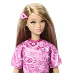 BRB FASHIONISTAS MODELKA V ŠATECH S RŮŽOVÝM PAISLEY VZOREM
