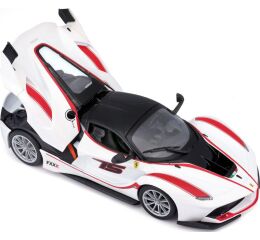 Bburago 1:24 Ferrari Racing FXX K White